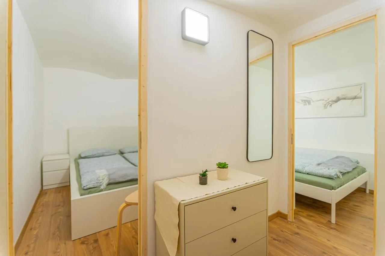 2 Bedroom Apartment In The Dob Street, Emerald Budapest