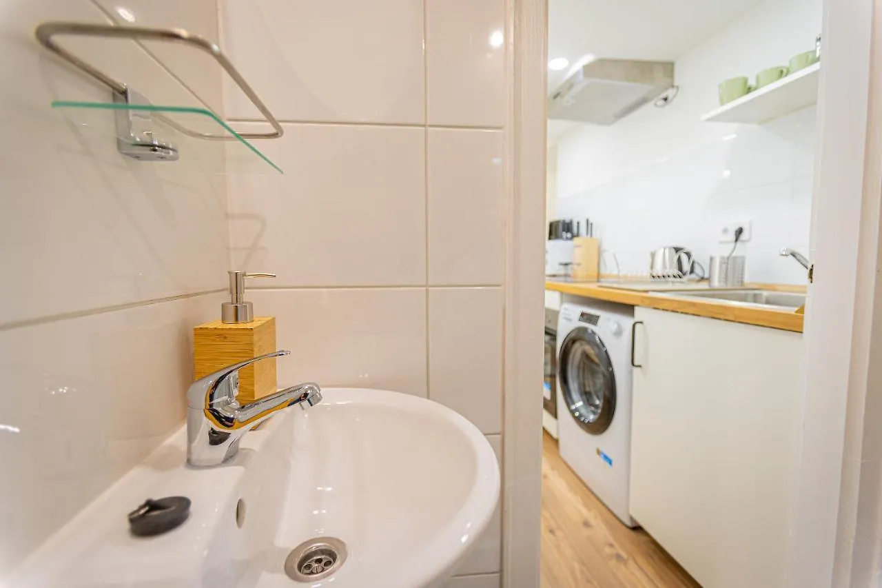 2 Bedroom Apartment In The Dob Street, Emerald Budapest 0*,